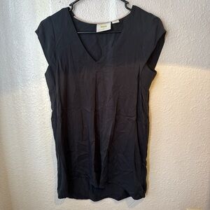 Anthropologie Black V-Neck Cap Sleeve Women's Top